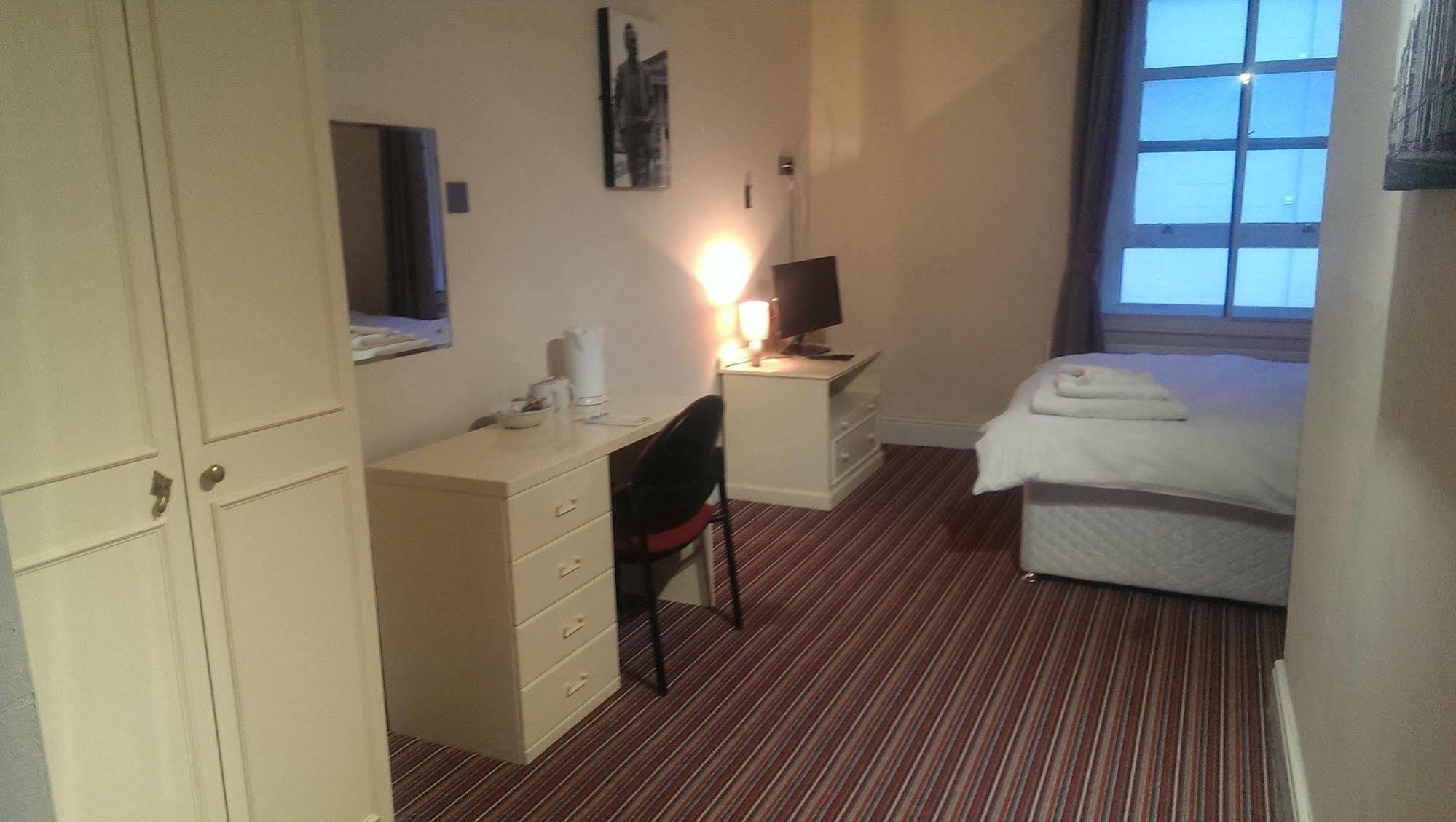 Huddersfield Hotel Ngoại thất bức ảnh